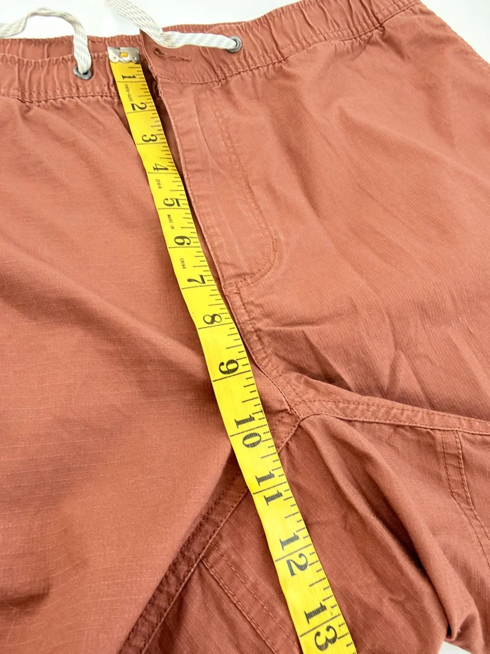 Vuori Men's Ripstop Shorts burnt orange terracotta color size XL 8” inseam